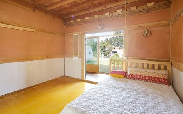 Jeju Daemyoung Hanok Pension