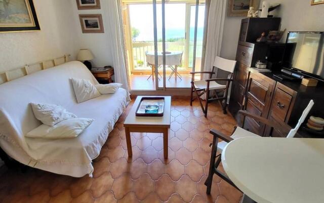 Appartement Six-Fours-les-Plages, 2 pièces, 4 personnes - FR-1-316-212