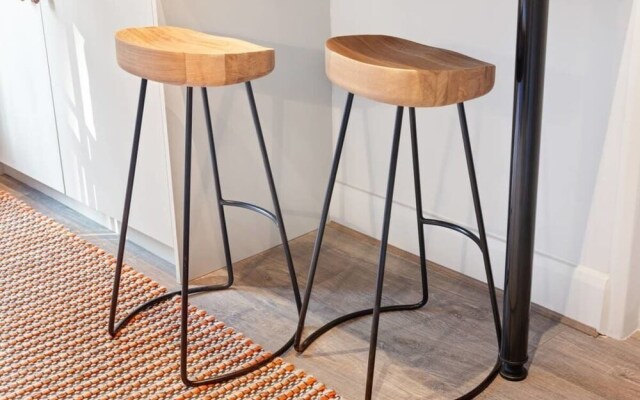 Intimate Studio W/king-size Bed in Camden Town