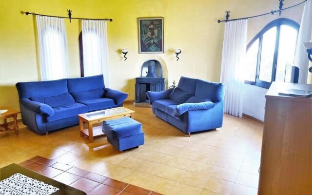 Authentic holiday home in Denia with bubble bath