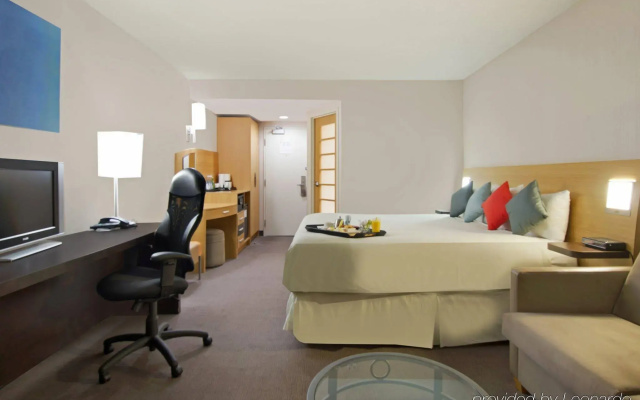 Novotel Montreal Centre