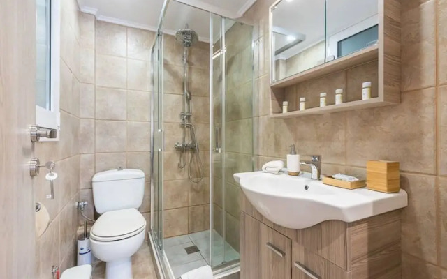Adelos Central City Apartment Acharnon In Athens