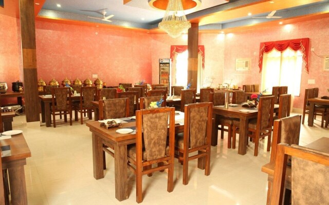 Van Chhavi Resort
