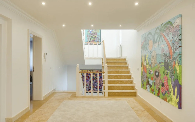 Coastline Arrabida Villa by Cadenzalux