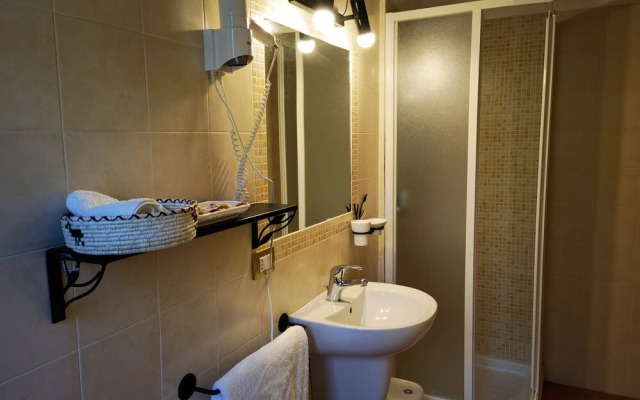 la corte degli ulivi