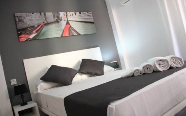 Click&Booking Apartamentos Skorpios