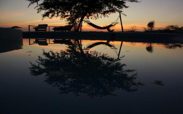 Vista del Mar Casa y Bungalows