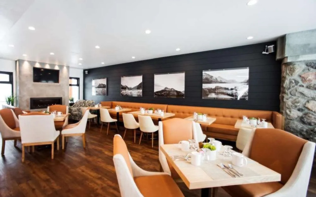 Waterton Glacier Suites