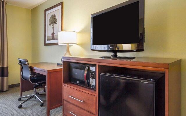 Holiday Inn Express Hotel & Suites Black River Falls