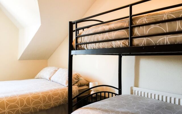 Large Maisonette - DHH