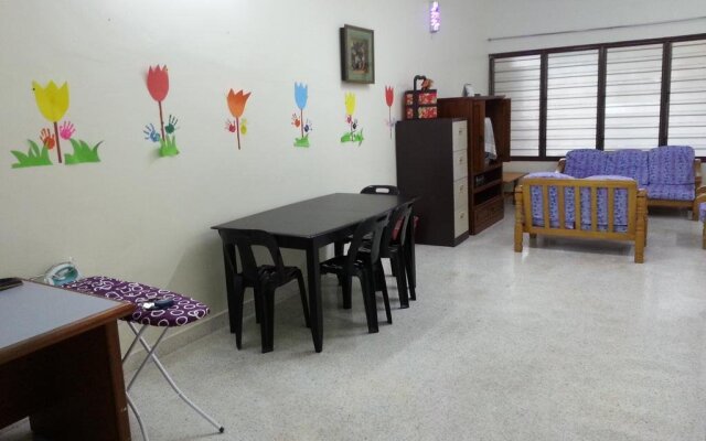 Riverside Homestay