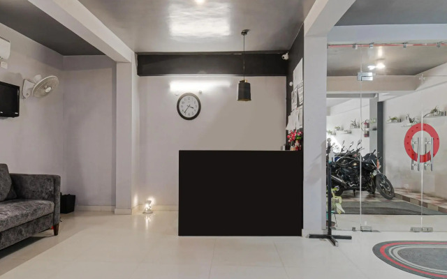 OYO 40963 Townhouse 404 Vidya Vihar