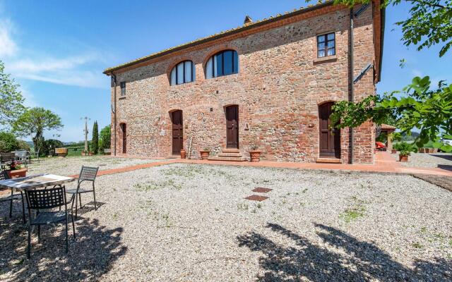 Typical Tuscan farmhouse with swimming pool and A/C