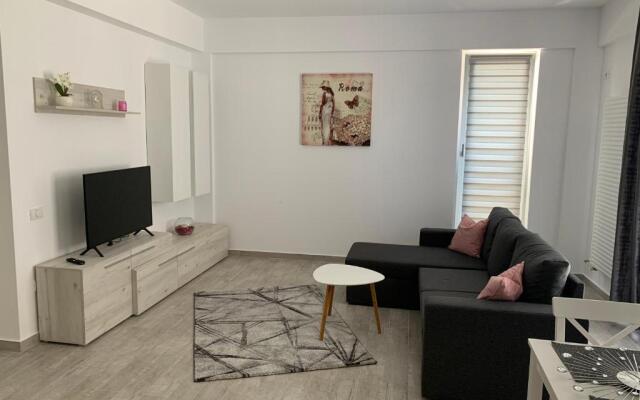 COSTIN APARTMENTS C&C Residence