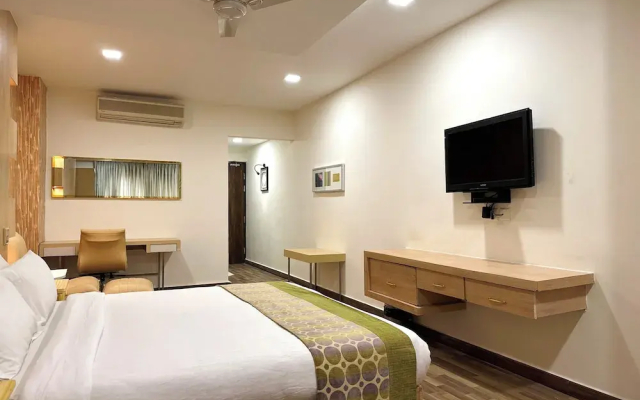 OYO 11954 Hotel Heritage Residency