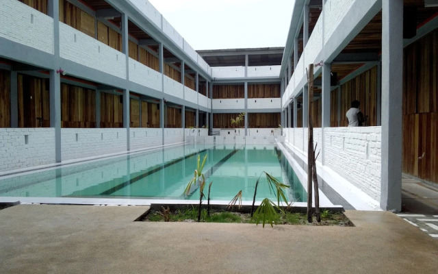 Pavilion Inn Hotel