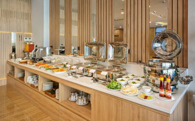 Sun River Hotel & Apartment