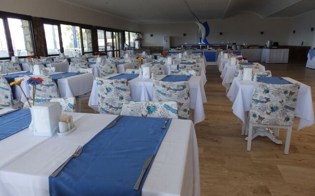 Club Blue White - All Inclusive