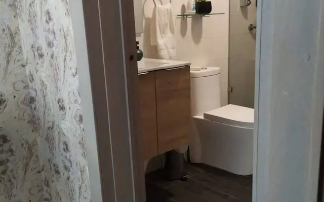Luxury Condo 1 Br Pool Excellent Location
