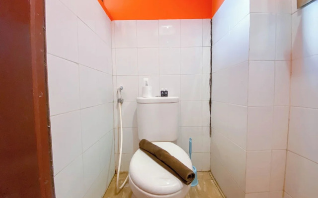 Urban 3Br At Apartment Gateway Ahmad Yani Cicadas