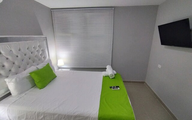 Hotel BM-17 Cerca Al Mar