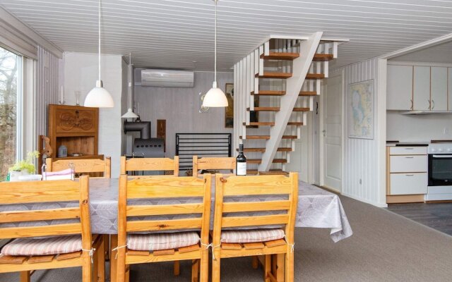 Spacious Holiday Home in Hemmet near Sea