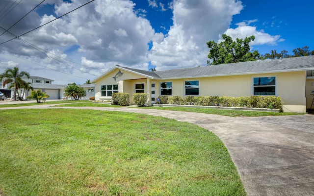 Palmetto Waterfront Vacation Rental w/ Boat Dock!