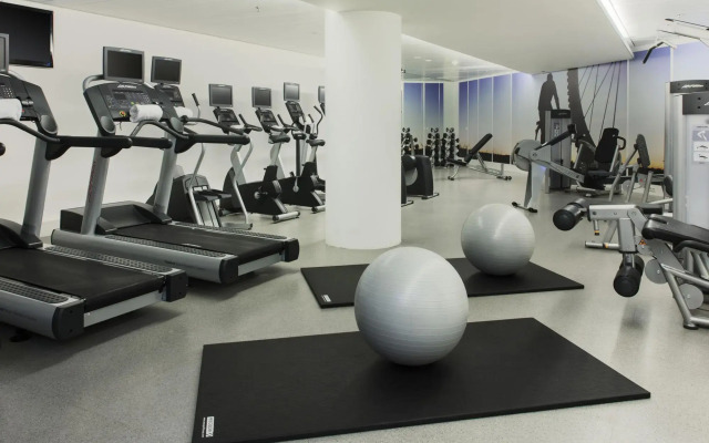 DoubleTree by Hilton Amsterdam Centraal Station