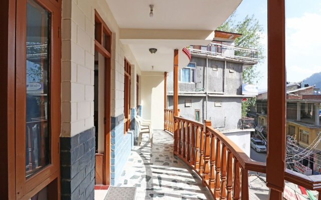 OYO 13732 Home Cozy near Mall Aleo Manali