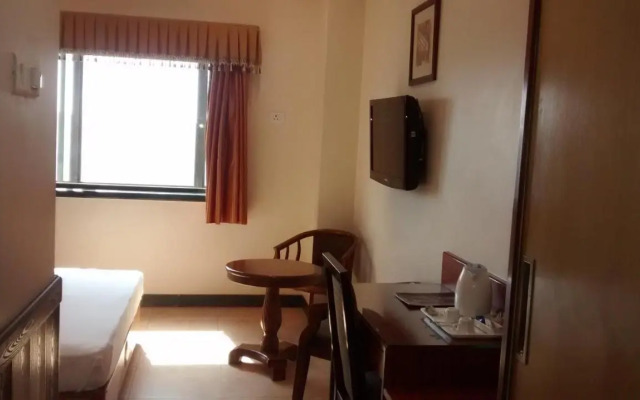 Wingston A TreeHouse Hotel Mathura