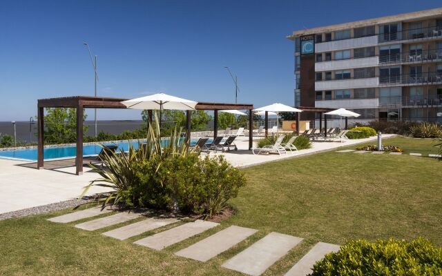 Real Colonia Hotel & Suites