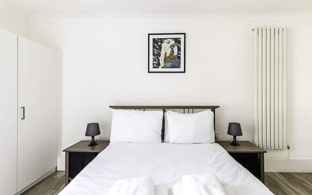 Cosy Angel Flat: Tube Nearby, Stunning Views!