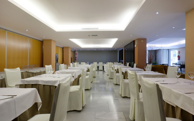 Oasis Cordoba Hotel