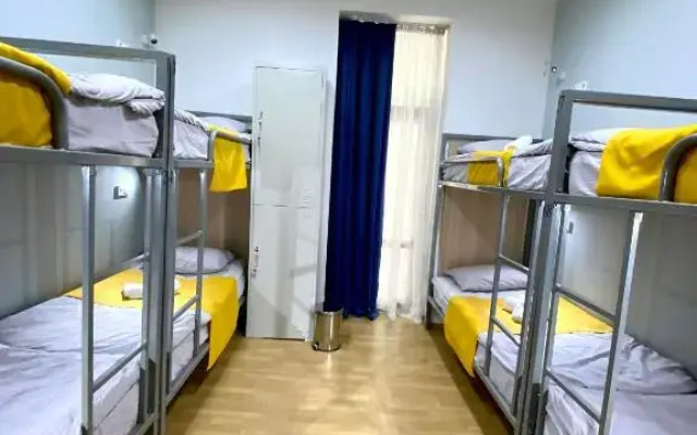 Queen Hostel