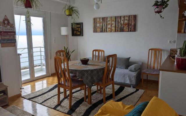 Luxurious Sea View Apartment
