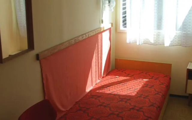 Esthajnal Apartmanok