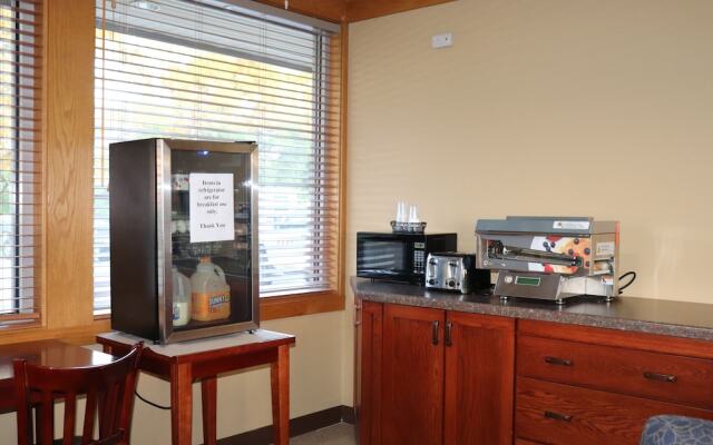 Prairie Inn and Suites Holmen/La Cross