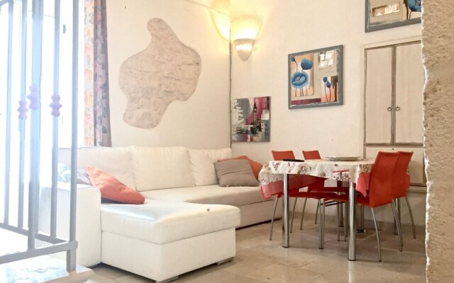 Alberto Mario Apartment