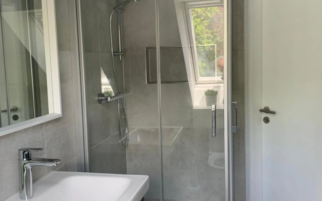 Sonniges Stadt-Apartment in ruhiger Parklage