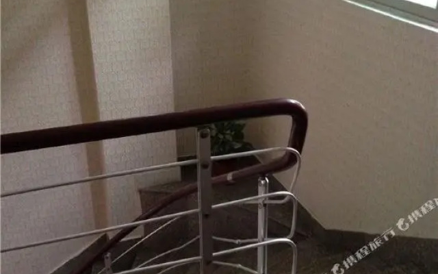 Paibai Yun Hotel (Changle Wuhang Road)