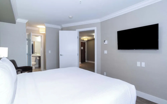 Sandman Hotel & Suites Abbotsford