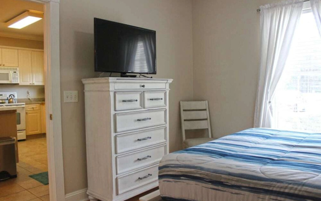 Magnolia Pointe Two-bedroom Apartment 103-4878