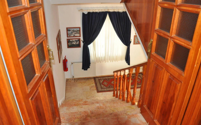 Hotel Lunay