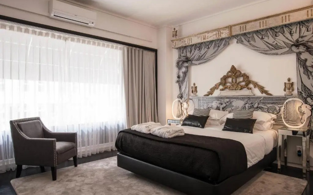 Teatro Boutique Rooms & Suites