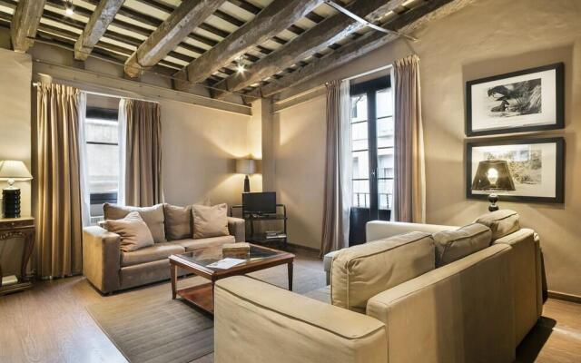 Stay U-nique Apartments Pou