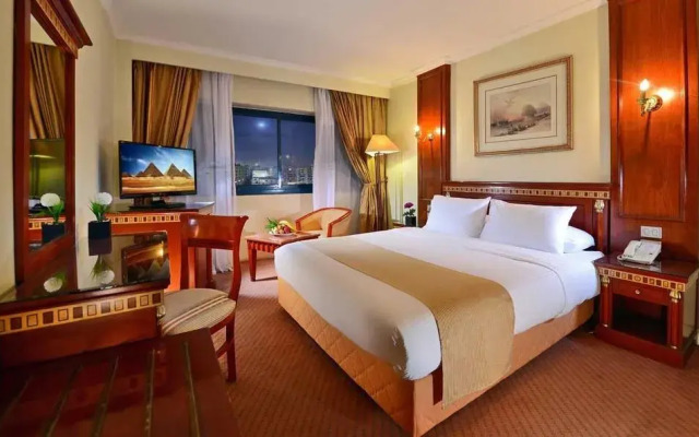 Golden Tulip Zoser Pyramids Hotel