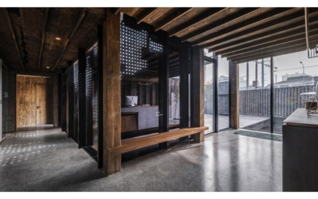Yu Hotel