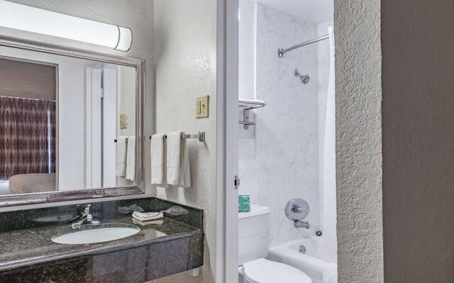 Executive Thibodaux New Orleans Hotel