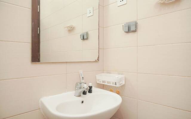 Simply Modern 1Br At Sky Terrace Apartment