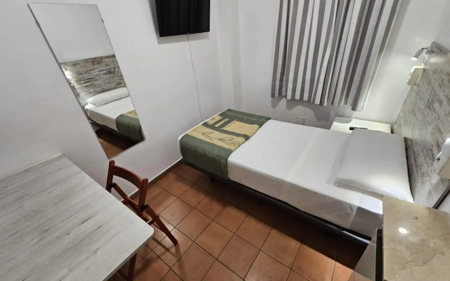 Hostel Almansa